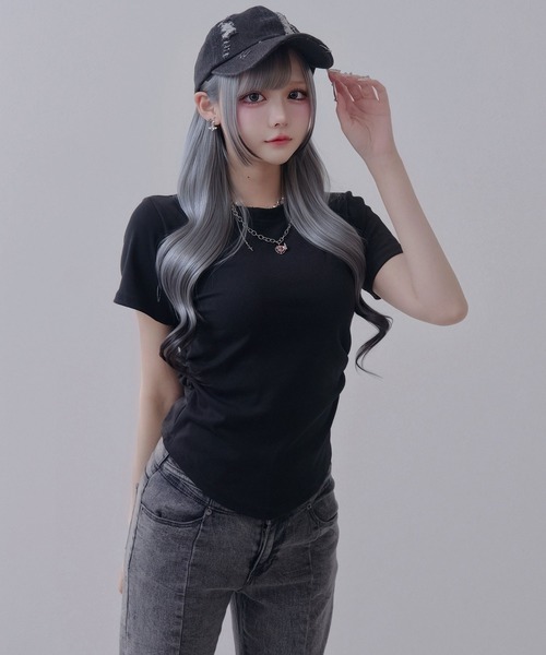 Diable baiser(ディアブルベーゼ)の「脇シャーリング半袖Tシャツ/カットソー(Tシャツ/カットソー・レディース・ブラック/オフホワイト・FREE)」の6枚目の写真