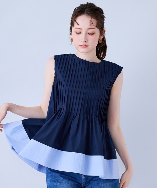 Audie a Muses(オーディアミューズ)の「ピンタックノースリーブブラウス(シャツ/ブラウス・レディース・ネイビー/ブラック/オフホワイト・38/42)」の3枚目の写真