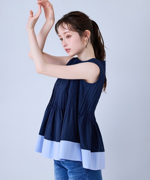 Audie a Muses(オーディアミューズ)の「ピンタックノースリーブブラウス(シャツ/ブラウス・レディース・ネイビー/ブラック/オフホワイト・38/42)」の18枚目の写真
