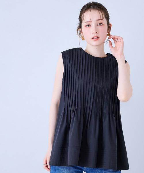 Audie a Muses(オーディアミューズ)の「ピンタックノースリーブブラウス(シャツ/ブラウス・レディース・ネイビー/ブラック/オフホワイト・38/42)」の11枚目の写真