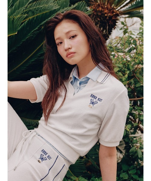 LILY BROWN(リリーブラウン)の「【LILY BROWN×ANNA SUI】パイルポロトップス(Tシャツ/カットソー・レディース・ピンク/ホワイト/ネイビー・F)」の2枚目の写真