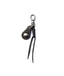 CALEE（キャリー）の「STUDS LEATHER CHARM KEY RING（キーケース/キーアクセサリー）」