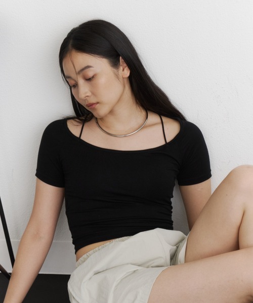 DFFUR.（ディフル）の「ストラップショートTシャツ【カップ付き】（Tシャツ/カットソー・レディース・オフホワイト/ブラック・FREE）」の19枚目の写真