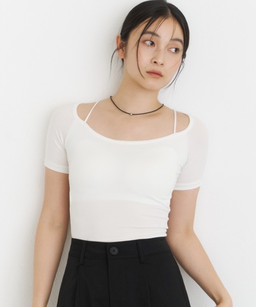 DFFUR.（ディフル）の「ストラップショートTシャツ【カップ付き】（Tシャツ/カットソー・レディース・オフホワイト/ブラック・FREE）」の4枚目の写真