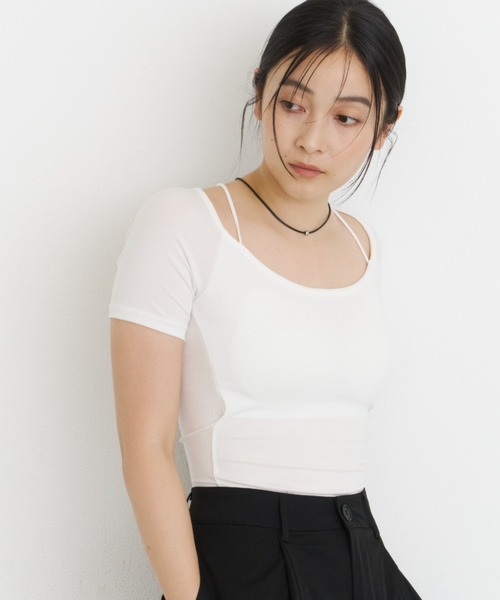 DFFUR.（ディフル）の「ストラップショートTシャツ【カップ付き】（Tシャツ/カットソー・レディース・オフホワイト/ブラック・FREE）」の5枚目の写真
