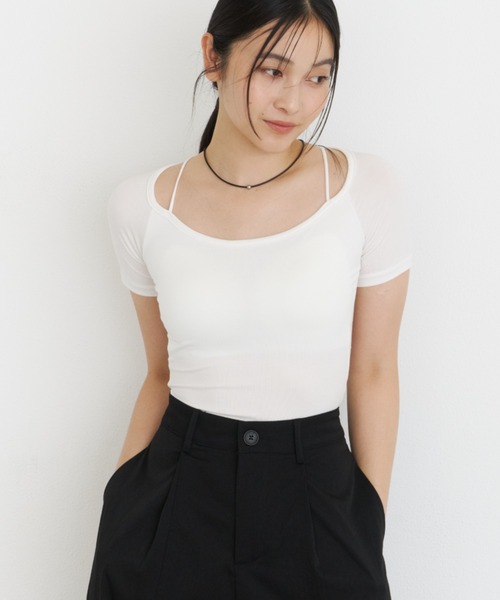 DFFUR.（ディフル）の「ストラップショートTシャツ【カップ付き】（Tシャツ/カットソー・レディース・オフホワイト/ブラック・FREE）」の10枚目の写真