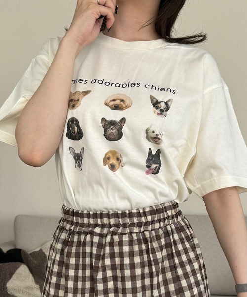 tunee(チュニー)の「DOGプリントデザイン半袖Tシャツ(hsyd)(Tシャツ/カットソー・レディース・アイボリー/ベージュ/ネイビー・LARGE/SMALL/MEDIUM)」の1枚目の写真