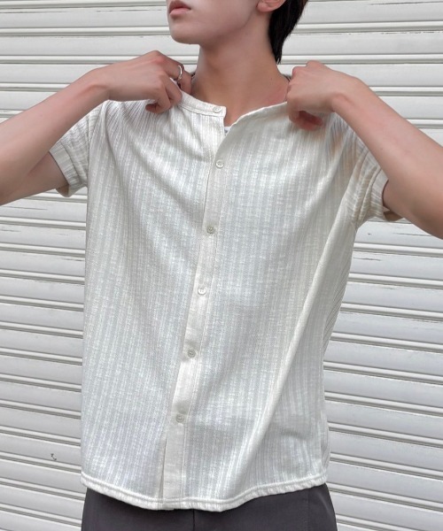 Chikashitsu +（チカシツプラス）の「【Chikashitsu +】no collar half sleeve cardigan (3color) / 【チカシツプラス】ノーカラー半袖サマーカーディガン＜着用動画あり＞（カーディガン/ボレロ・メンズ・ネイビー/ブラック/アイボリー・ONE SIZE）」の20枚目の写真
