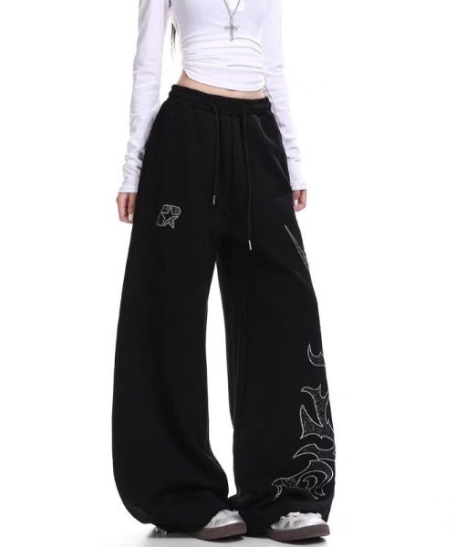 SHEPP（シープ）の「ラインストーン トライバルデザイン ワイドスウェットパンツ ルーズシルエット（スウェットパンツ・レディース・ホワイト/ブラック・M/L）」の21枚目の写真
