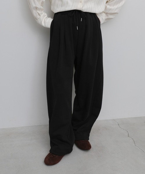 select MOCA(セレクトモカ)の「ツータックドロストスウェットパンツ(スウェットパンツ・レディース・グレー/ブラック/アイボリー・FREE)」の2枚目の写真