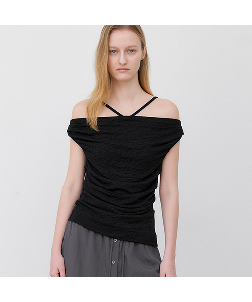 ATELIER NAIN(アトリエナイン)の「WAFFLE TEXTURE SIDE-TUCKS OFF SHOULDER BLOUSE (BL-4410)(シャツ/ブラウス・レディース・ホワイト/ブラック/パープル/ブルー・SMALL/MEDIUM)」の3枚目の写真