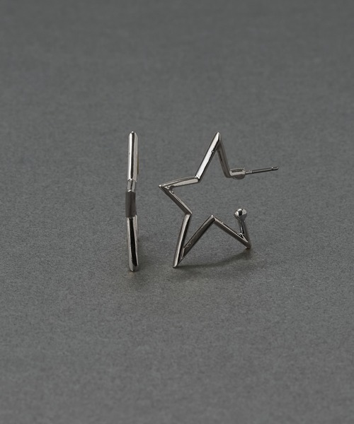 Phoebe(フィービィー)の「【金属アレルギー対応】スターフープピアス/ニッケルフリー 星モチーフ(ピアス(両耳用)・レディース・シルバー/イエローゴールド・FREE)」の2枚目の写真