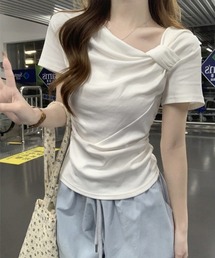 ドレープネックギャザーデザイントップス
