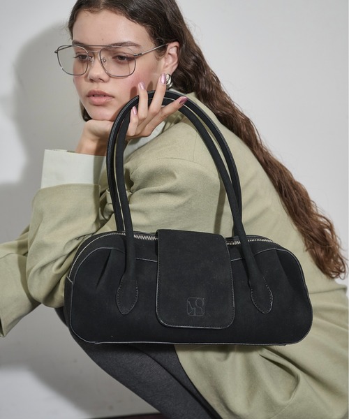 THE YOn(ザヨン)の「フェイクスウェードボストンバッグ(ボストンバッグ・レディース・ブラウン/ブラック/セージグリーン・FREE)」の18枚目の写真