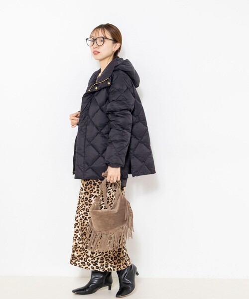 NOLLEY’S(ノーリーズ)の「【WEB限定】【TAION/タイオン】ボリュームフードダウン(ダウンジャケット/コート・レディース・ブラック/オフホワイト/キャメル・FREE)」の14枚目の写真