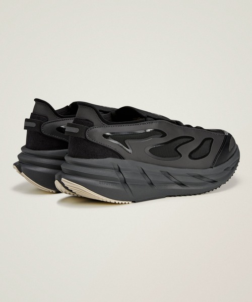 adidas by Stella McCartney(アディダスバイステラマッカートニー)の「adidas by Stella McCartneyアディスター / Adistar / アディダス adidas(スニーカー・レディース・ブラック・27.0cm/23.0cm/22.5cm/25.0cm/25.5cm/26.0cm/26.5cm/28.0cm/28.5cm/27.5cm/24.5cm/23.5cm/24.0cm)」の3枚目の写真
