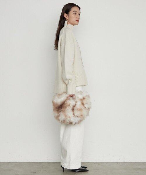 LOUNGEDRESS(ラウンジドレス)の「《イージーケア/セットアップ可》ヤクウールハイネックニット(ニット/セーター・レディース・オフホワイト/グレー/ブラック・FREE)」の15枚目の写真