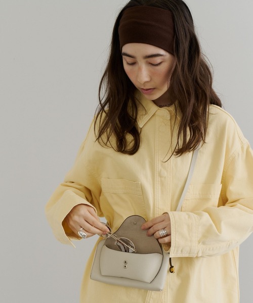 PELLEBORSA(ペレボルサ)の「お財布ポシェット Very Goods 7205(ショルダーバッグ・レディース・グリーン/グレー/アイボリー・FREE)」の9枚目の写真