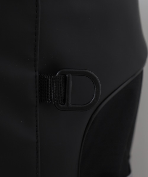 FUNALIVE(ファンアライブ)の「new balance グラデーションロゴ撥水ボックスリュック 32L(バックパック/リュック・メンズ・ブラック/ブラック×パープル・フリー)」の10枚目の写真