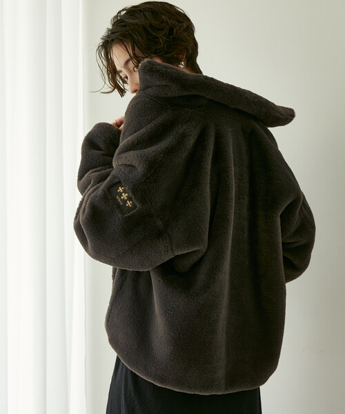 FREAK'S STORE(フリークスストア)の「TATRAS/タトラス BARBRA<別注カラーあり>/バルブラ/LCKA0038033588(その他アウター・レディース・ベージュ/ブラウン/グレー/ライトグレー/チャコール/ブラック・2/1)」の15枚目の写真