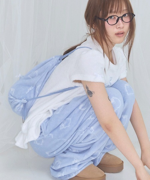 FANCY CLUB(ファンシークラブ)の「A'GEM/9 × .kom 『FANCY CLUB/ファンシークラブ』Zzz DUSTY SALON PAJAMA GYM SACK/サロンパジャマジムサック(バックパック/リュック・レディース・ブルー/ブラック・FREE)」の7枚目の写真