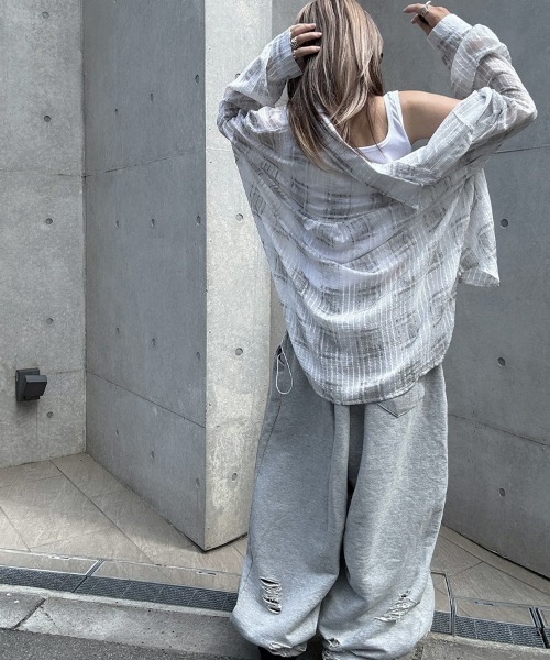 YACA(ヤーカ)の「Over Damage Sweat Pants/オーバーダメージスウェットパンツ【ユニセックス着用可能】(スウェットパンツ・レディース・グレー/ブラック・FREE)」の13枚目の写真