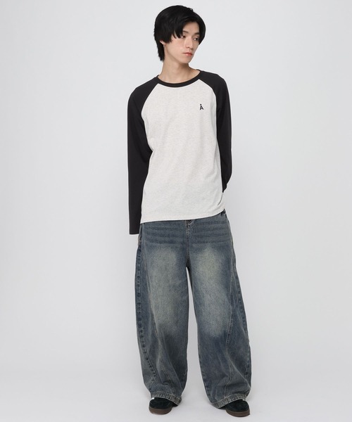 ALAND(エーランド)の「【UNISEX】ALAND/Aロゴラグランロングスリーブ(Tシャツ/カットソー・レディース・ネイビー/ブラック・SMALL/LARGE)」の3枚目の写真