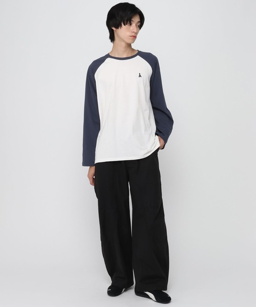 ALAND(エーランド)の「【UNISEX】ALAND/Aロゴラグランロングスリーブ(Tシャツ/カットソー・レディース・ネイビー/ブラック・SMALL/LARGE)」の13枚目の写真