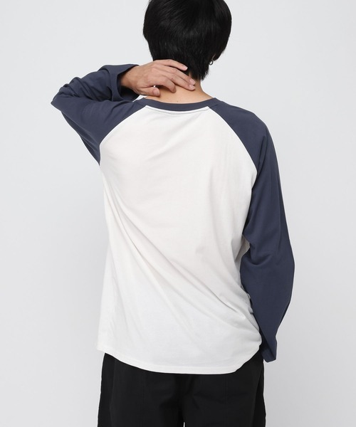 ALAND(エーランド)の「【UNISEX】ALAND/Aロゴラグランロングスリーブ(Tシャツ/カットソー・レディース・ネイビー/ブラック・SMALL/LARGE)」の19枚目の写真