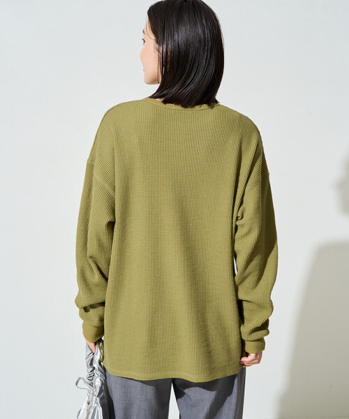 FREAK'S STORE(フリークスストア)の「限定展開 ヘビー ワッフル ヘンリーネック チュニック プルオーバー(Tシャツ/カットソー・レディース・オフホワイト/チャコールグレー/グレー/ブルーグリーン/ピンク/オリーブ/ブラウン・フリ-)」の19枚目の写真