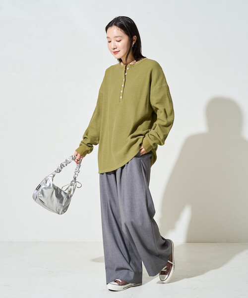 FREAK'S STORE(フリークスストア)の「限定展開 ヘビー ワッフル ヘンリーネック チュニック プルオーバー(Tシャツ/カットソー・レディース・オフホワイト/チャコールグレー/グレー/ブルーグリーン/ピンク/オリーブ/ブラウン・フリ-)」の22枚目の写真