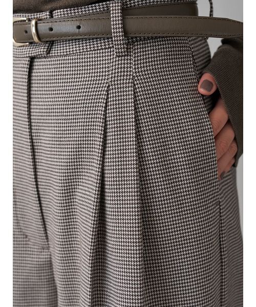 SNIDEL(スナイデル)の「【セットアップ対応】ベルト付タックパンツ(その他パンツ・レディース・グレー/チェック/ブラック・0/1)」の8枚目の写真