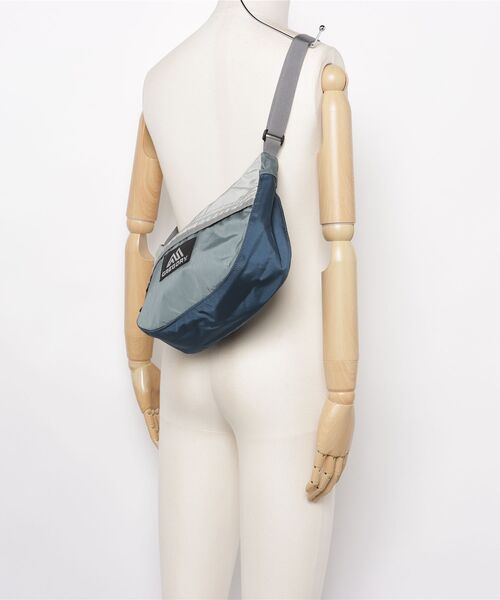 GREGORY(グレゴリー)の「サッチェルS SATCHEL S V2 トラックネイビー(ショルダーバッグ・メンズ・スカイブルー系・-)」の2枚目の写真