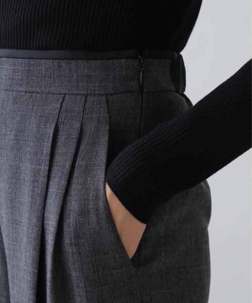 ADORE（アドーア）の「ウーリッシュシャークスキンパンツ（その他パンツ・レディース・グレー・38）」の6枚目の写真