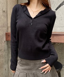 ハーフボタンデザインフーディーニット