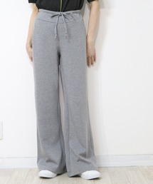きれいめポンチタッチ フレアパンツ