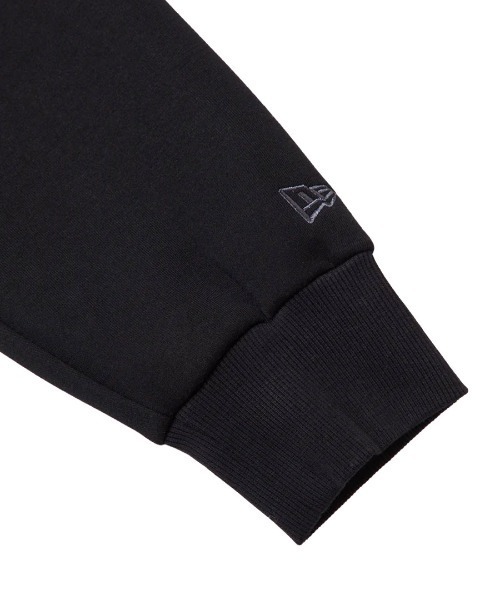 NEW ERA(ニューエラ)の「【NEW ERA】テック スウェット ハーフジップ プルオーバー Emboss Logo ゴルフ / 3カラー(スウェット・メンズ・ダークグレー/オートミール/ブラック・M/L)」の8枚目の写真