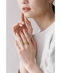 YLEVE / TRIANGLE RING