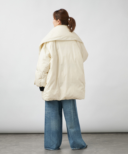 VERMEIL par iena(ヴェルメイユパーイエナ)の「Taffeta Bow ダウンコート(ダウンジャケット/コート・レディース・ブラック/アイボリー・38/36)」の6枚目の写真