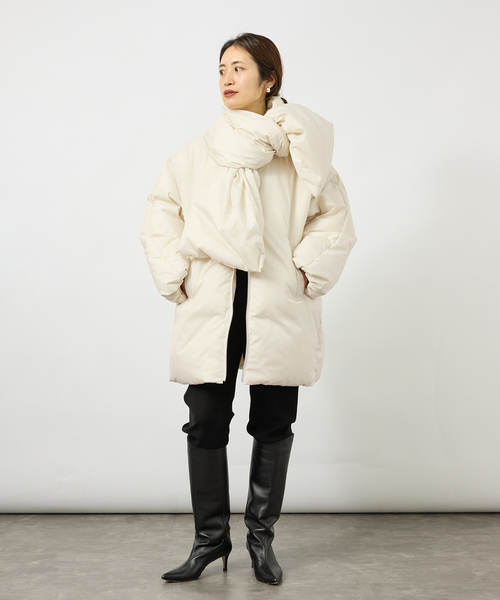 VERMEIL par iena(ヴェルメイユパーイエナ)の「Taffeta Bow ダウンコート(ダウンジャケット/コート・レディース・ブラック/アイボリー・38/36)」の11枚目の写真