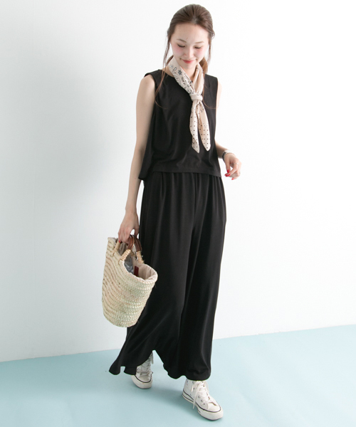 URBAN RESEARCH（アーバンリサーチ）の「UR 3WAYセットアップカットソー（つなぎ/オールインワン・レディース・ブラック/グレー系その他/オリーブ・FREE）」の4枚目の写真