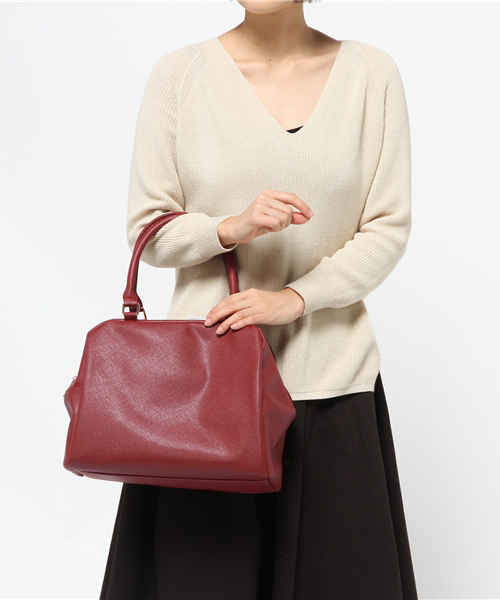 E hyphen world gallery(イーハイフンワールドギャラリー)の「ボストンバッグ(ハンドバッグ・レディース・ブラック/レッド・FREE)」の9枚目の写真