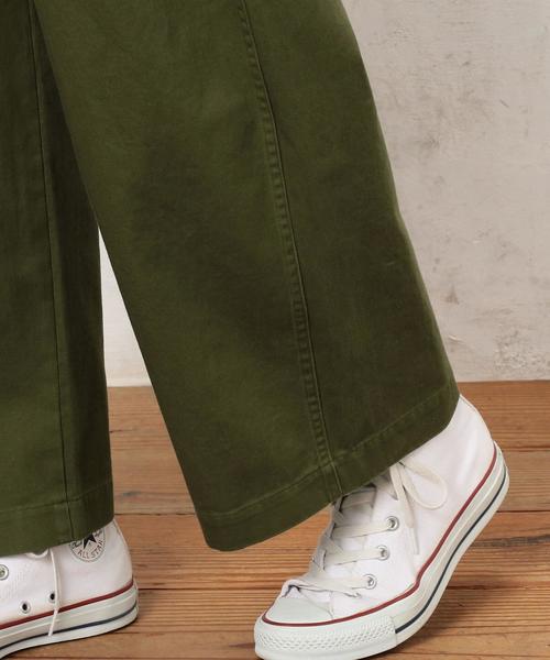 green label relaxing（グリーンレーベルリラクシング）の「[WEB限定] CB バックサテン タックワイドパンツ（その他パンツ・レディース・オリーブ/ネイビー・40/38/36）」の7枚目の写真