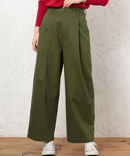 green label relaxing（グリーンレーベルリラクシング）の「[WEB限定] CB バックサテン タックワイドパンツ（その他パンツ・レディース・オリーブ/ネイビー・40/38/36）」の3枚目の写真