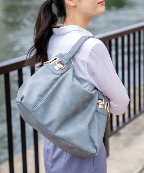 VitaFelice（ヴィータフェリーチェ）の「2wayショルダーバッグ（ショルダーバッグ・レディース・ブラック/ネイビー/グレー/ミント/モカ/ベージュ系その他/ピンクベージュ/ブラウン/ブルーグレー/ベージュ系その他2/オフホワイト/ダークオリーブ/アイボリー/チョコ/パープル系/ライトグレー・FREE）」の6枚目の写真