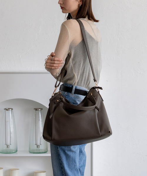 VitaFelice（ヴィータフェリーチェ）の「2wayショルダーバッグ（ショルダーバッグ・レディース・ブラック/ネイビー/グレー/ミント/モカ/ベージュ系その他/ピンクベージュ/ブラウン/ブルーグレー/ベージュ系その他2/オフホワイト/ダークオリーブ/アイボリー/チョコ/パープル系/ライトグレー・FREE）」の21枚目の写真