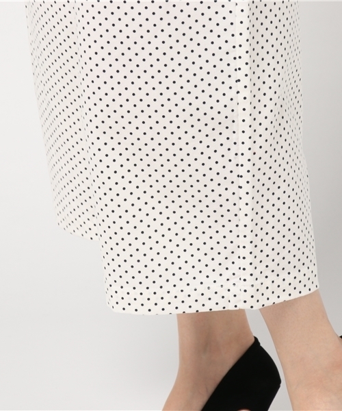 POU DOU DOU(プードゥドゥ)の「シャツコールドローストリングワイドパンツ(その他パンツ・レディース・ネイビー/ターコイズブルー/アイボリー/オレンジ・3)」の5枚目の写真