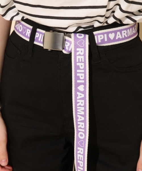 repipi armario（レピピ アルマリオ）の「ベルトツキワイドパンツ（デニムパンツ・キッズ・ブルー/ネイビー/ベージュ/ブラック・MEDIUM/X-SMALL/SMALL/LARGE）」の12枚目の写真