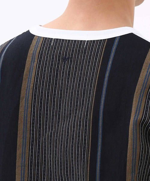 ALOYE(アロイ)の「【ALOYE】別注 亀田縞ストライプTシャツ(Tシャツ/カットソー・メンズ・ホワイト/ブラック・L/M)」の16枚目の写真