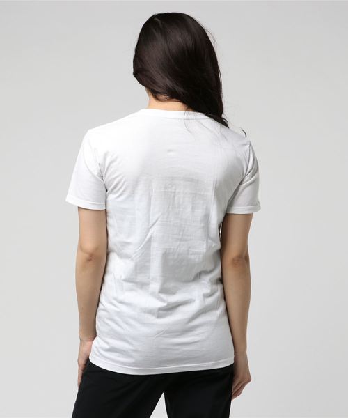 VIBGYOR（ヴィブジョー）の「【six mouse】BITCHES Tシャツ（Tシャツ/カットソー・レディース・ホワイト/ブラック・FREE）」の4枚目の写真